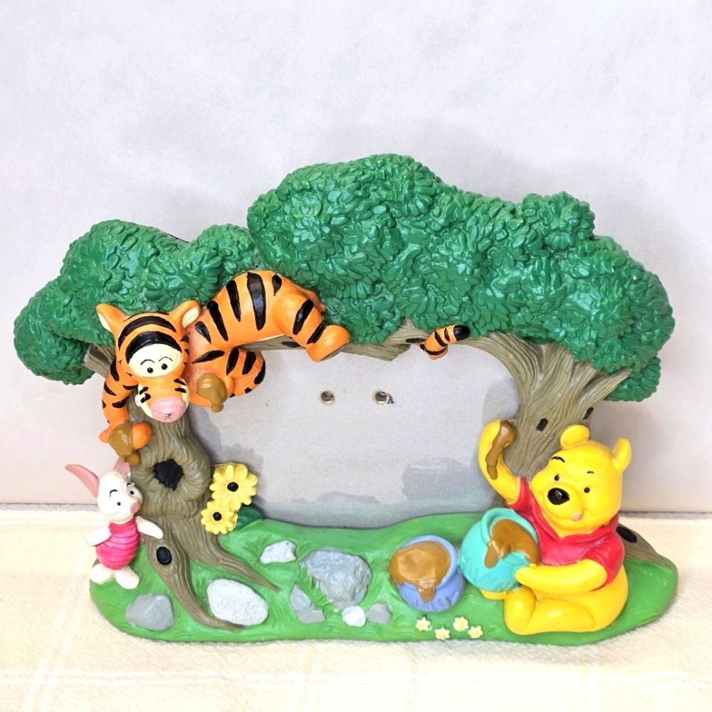 Disney Vintage 90s Winnie the Pooh Tigger & Piglet 3 Dimensional 4x6 Photo Frame
